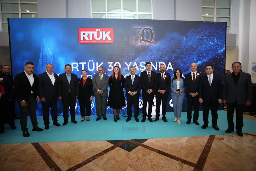 Audiovizual Şuranın sədri İsmət Səttarov RTÜK-ün 30 illik yubiley tədbirində iştirak etmişdir