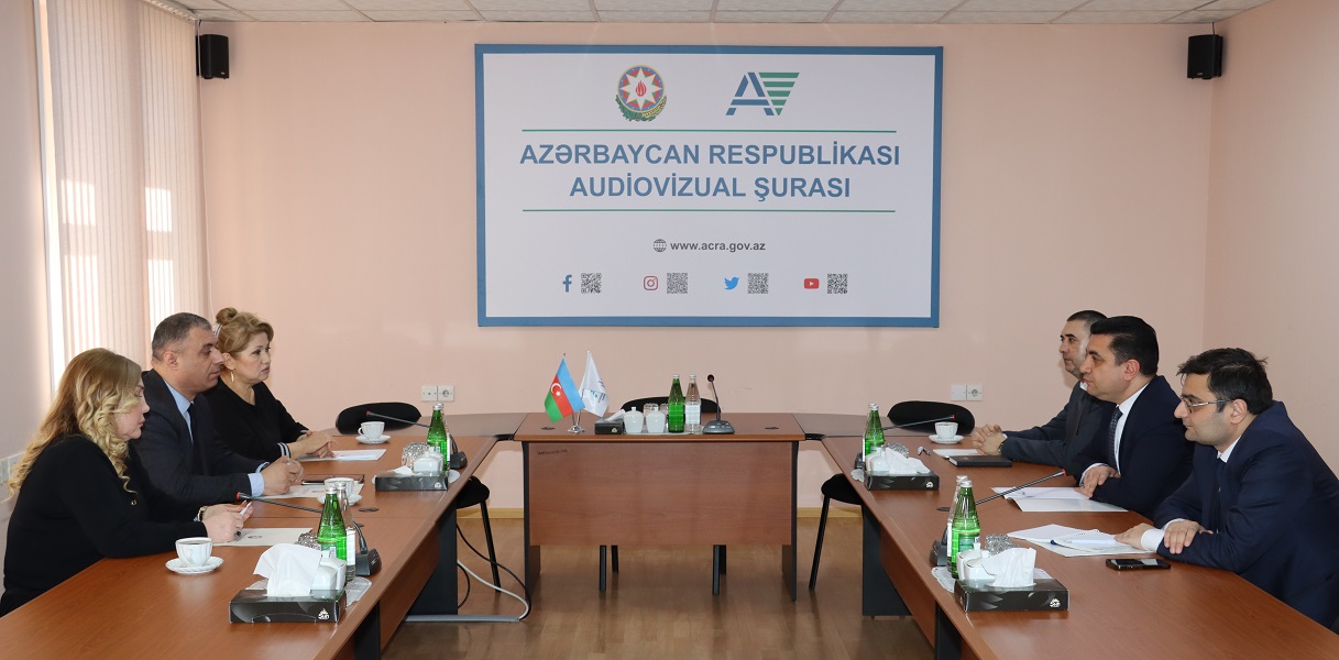 Audiovizual Şurada Ailə, Qadın və Uşaq Problemləri üzrə Dövlət Komitəsi yanında İctimai Şuranın nümayəndələri ilə görüş keçirilmişdir