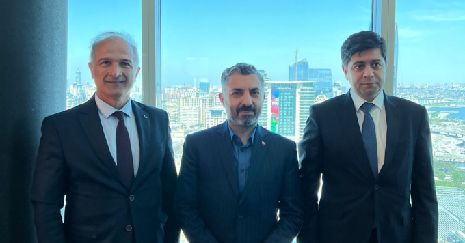 Состоялась встреча между председателем Аудиовизуального Совета Азербайджанской Республики Исметом Саттаровым и главой Высшего Совета по Радио и Телевидению (RTÜK) Абубакром Шахином